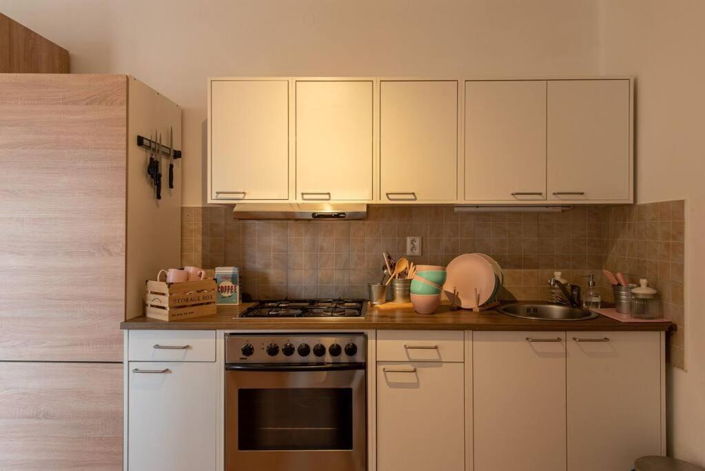 Crystal View Apartment Братислава Екстериор снимка
